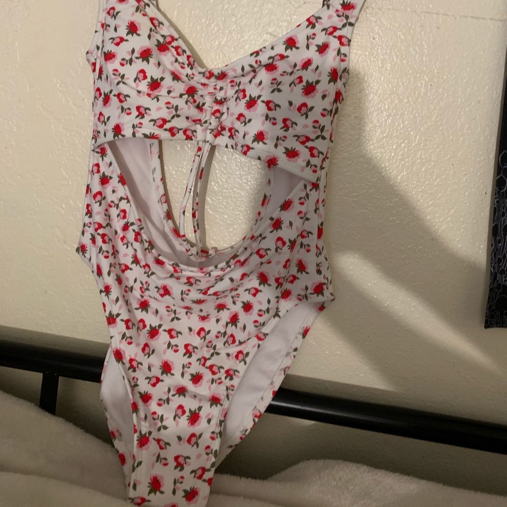 Never worn